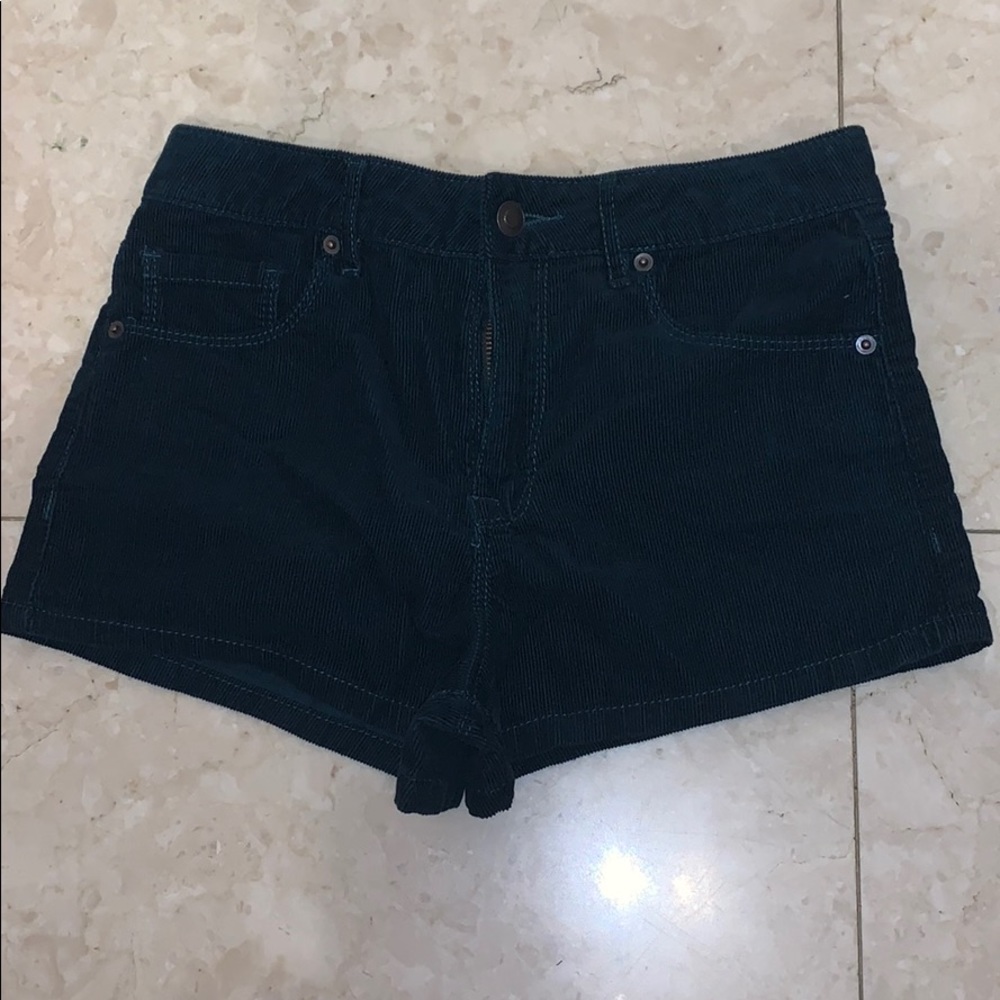 F21 dark green ribbed shorts